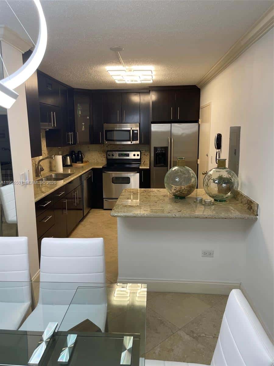 5555 Collins Ave # 7Z, Miami Beach FL 33140