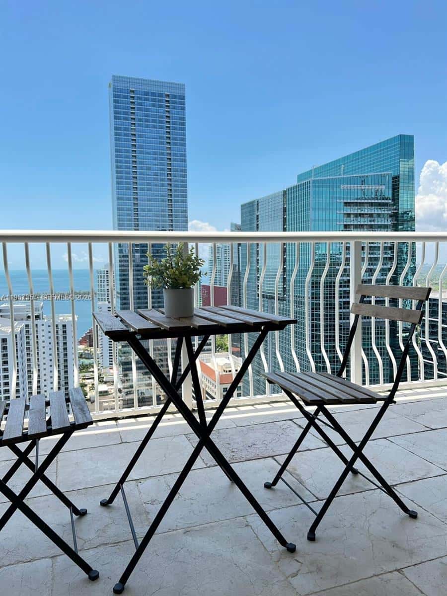 1200 Brickell Bay Dr # 4217, Miami FL 33131