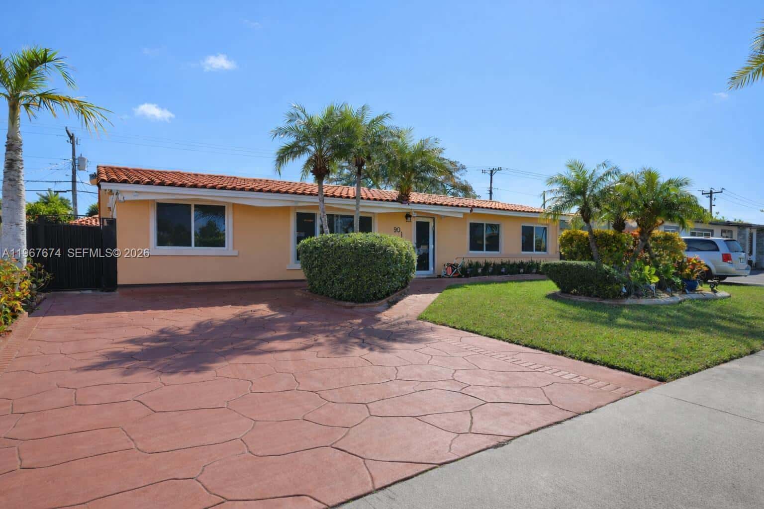 1901 SW 90th Ave, Miami FL 33165