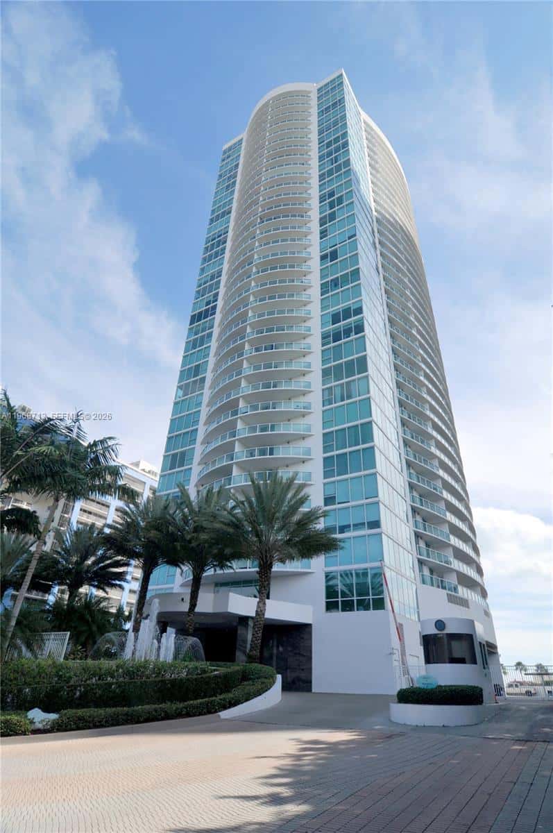 2101 Brickell Ave # 1704, Miami FL 33129