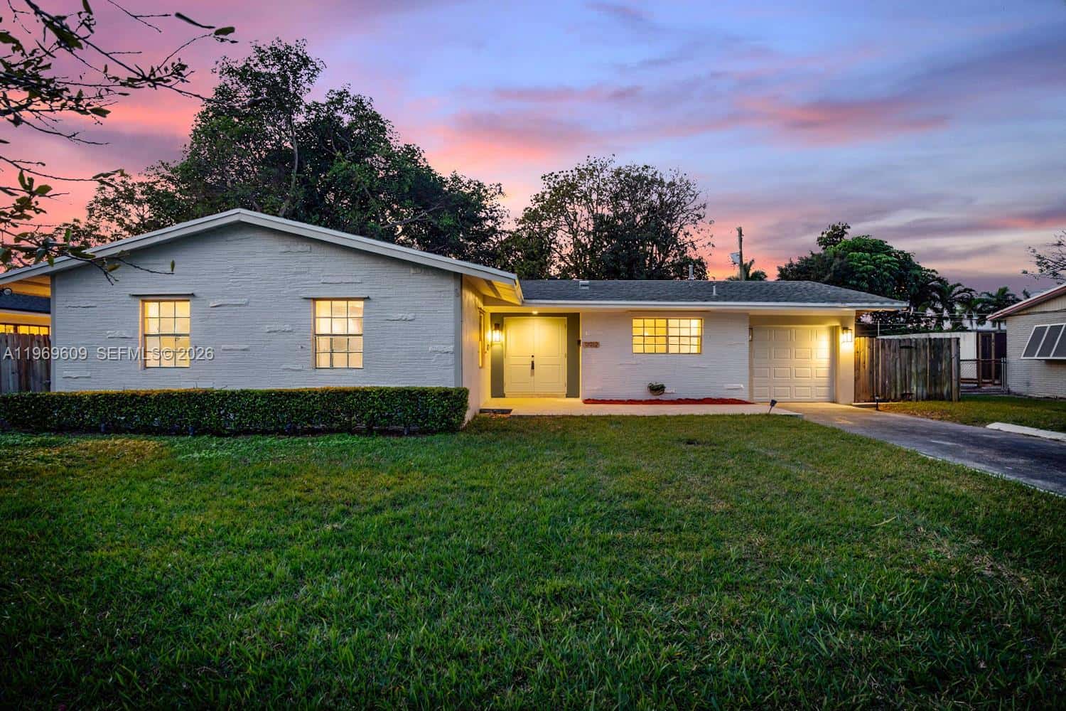 9912 SW 196th St, Cutler Bay FL 33157