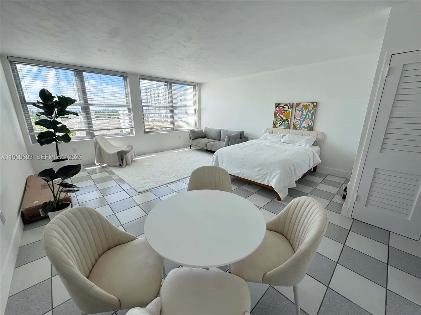 2899 Collins Ave # 740, Miami Beach FL 33140