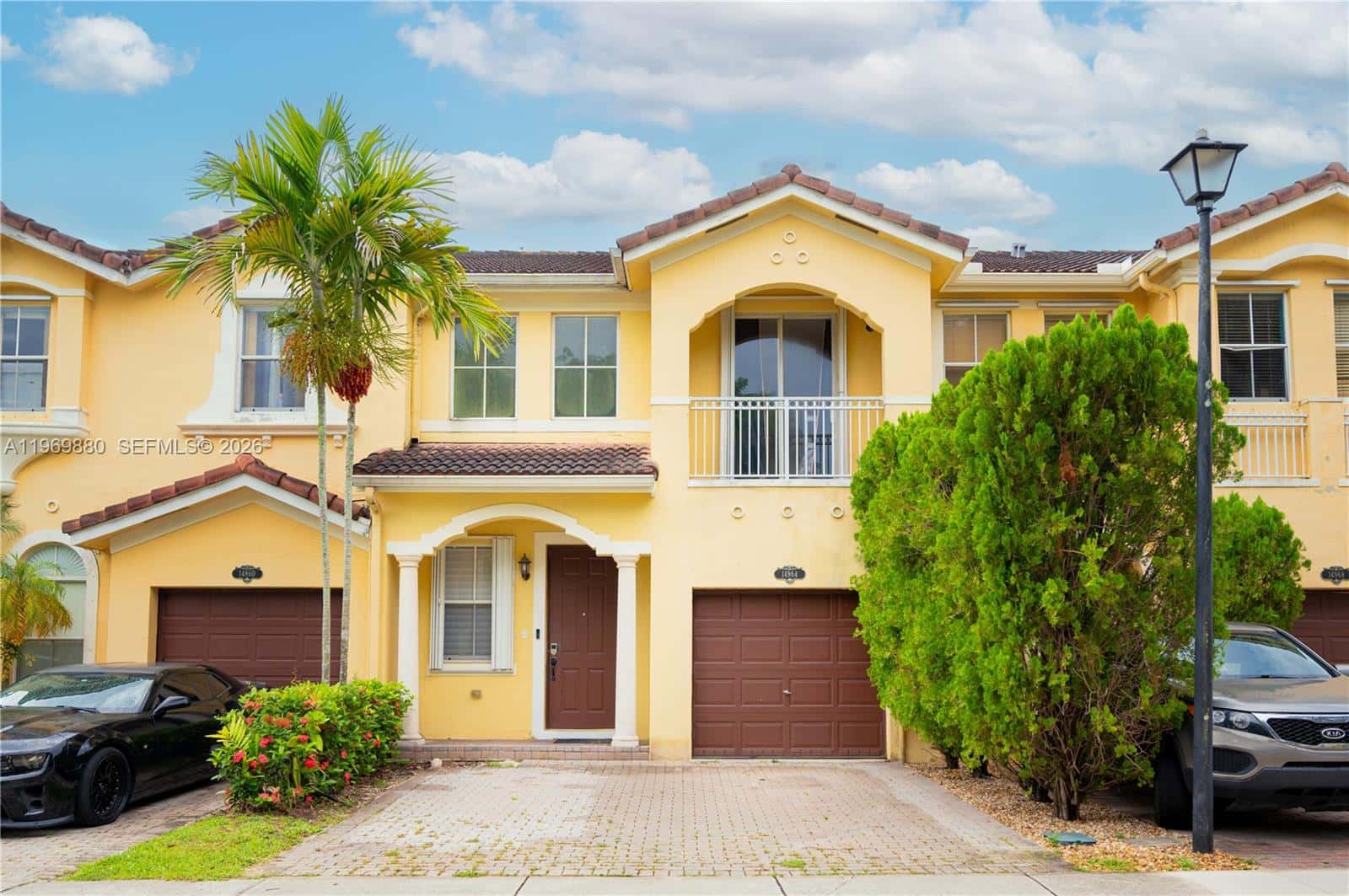 14964 SW 8 LN, Miami FL 33194