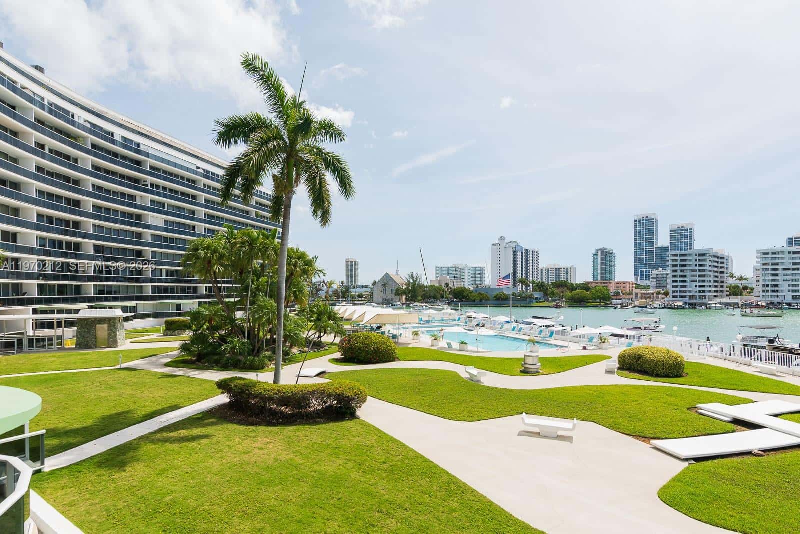 900 Bay Dr # 224, Miami Beach FL 33141