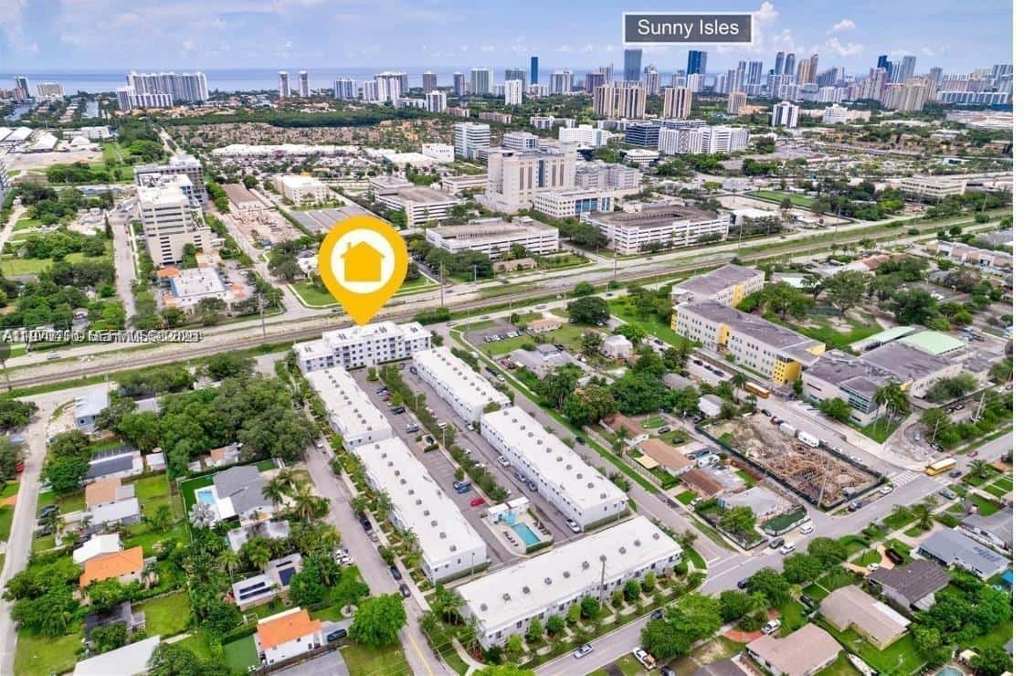 2651 NE 212th Ter # 105, Miami FL 33180