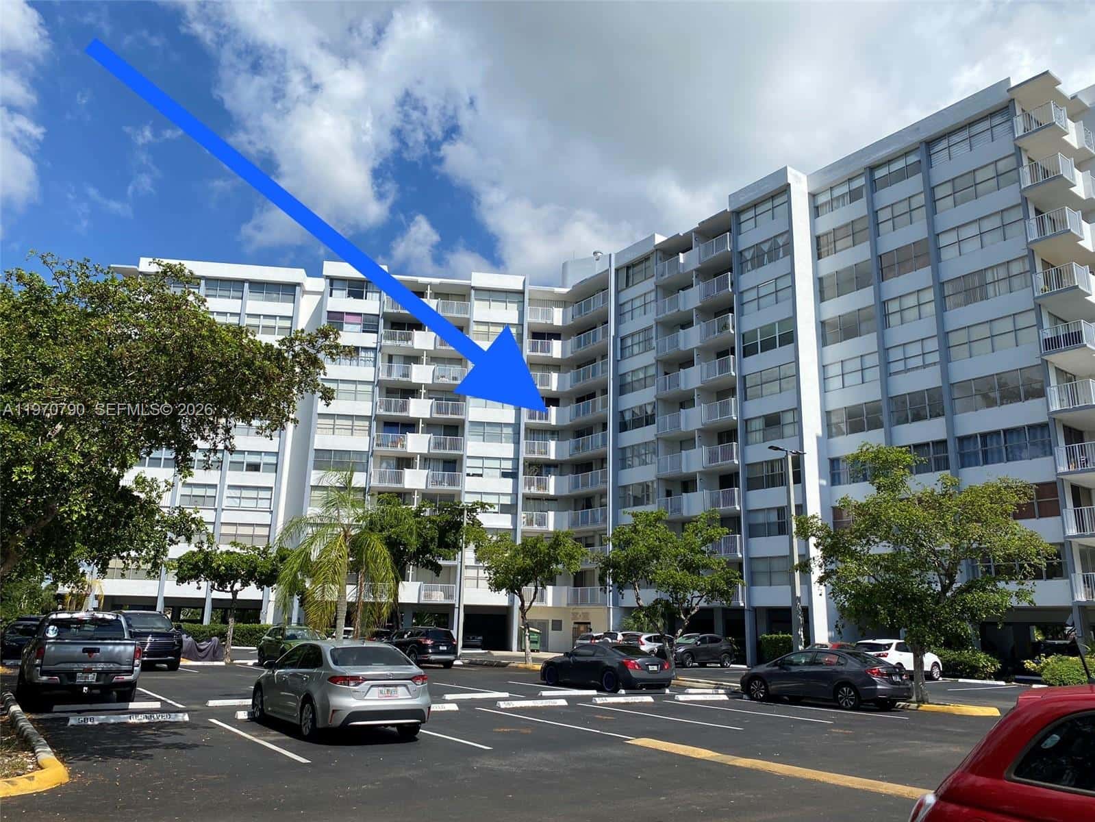 1300 NE Miami Gardens Dr # 701E, Miami FL 33179