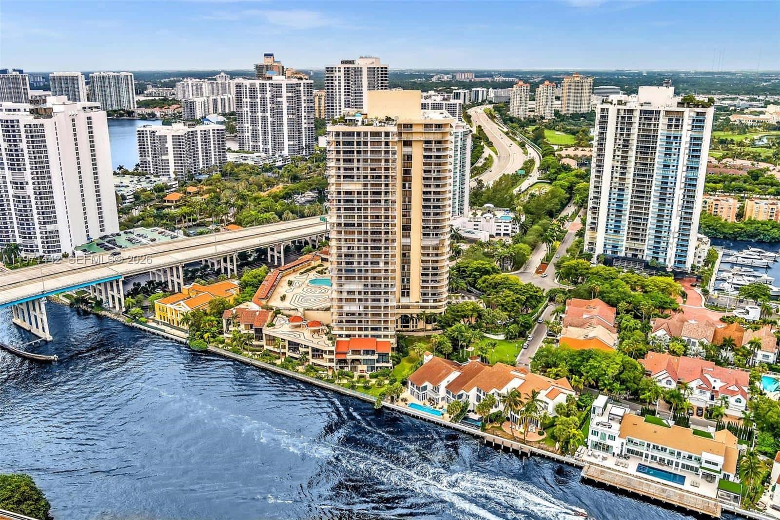 19355 Turnberry Way # 3J, Aventura FL 33180