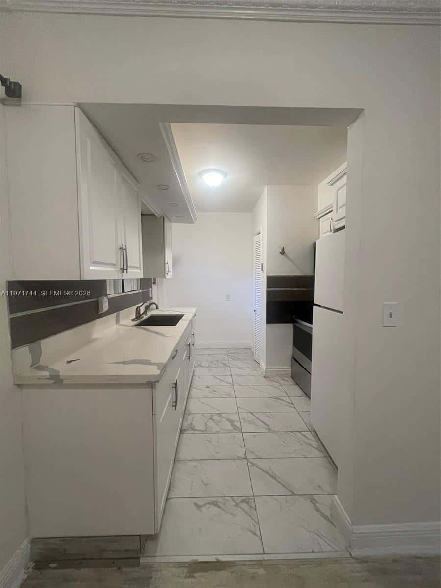 121 NE 169th Ter, North Miami Beach FL 33162