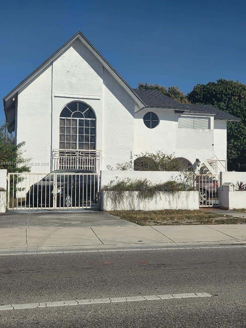 1341 E 8th Ave, Hialeah FL 33010