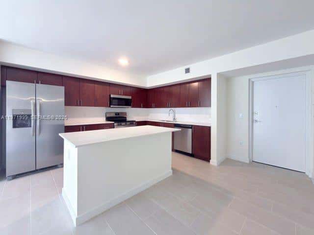 11239 NW 4th Ter # 612, Sweetwater FL 33172