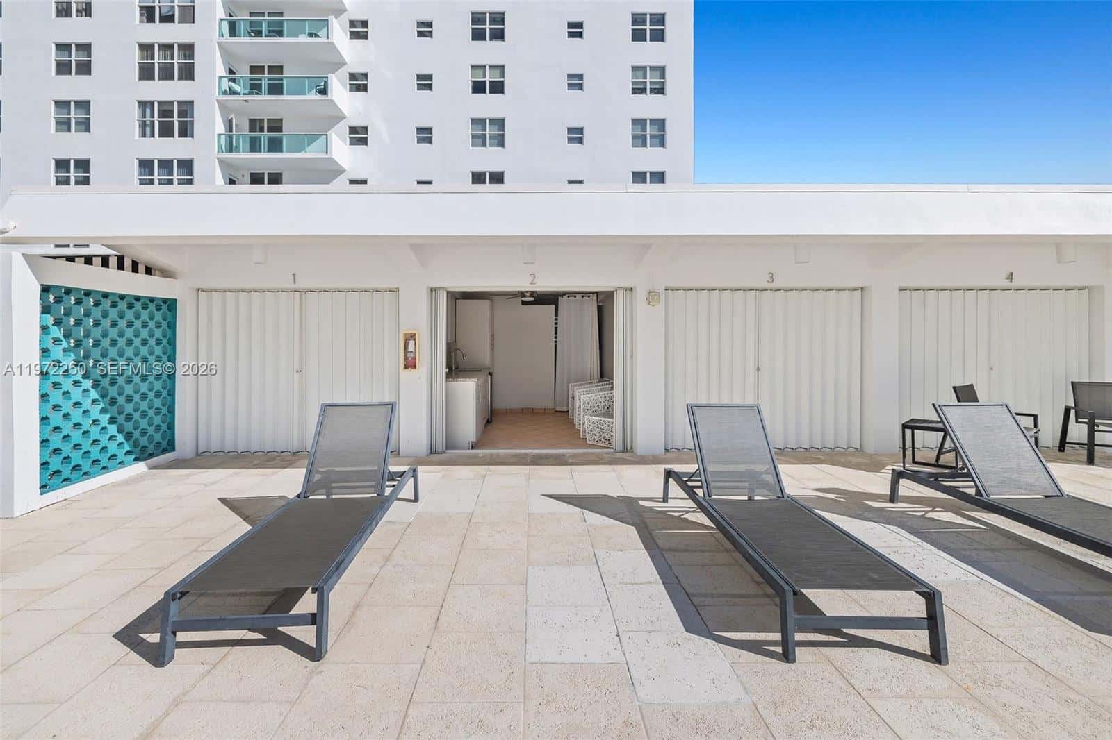 4925 Collins Ave, Miami Beach FL 33140