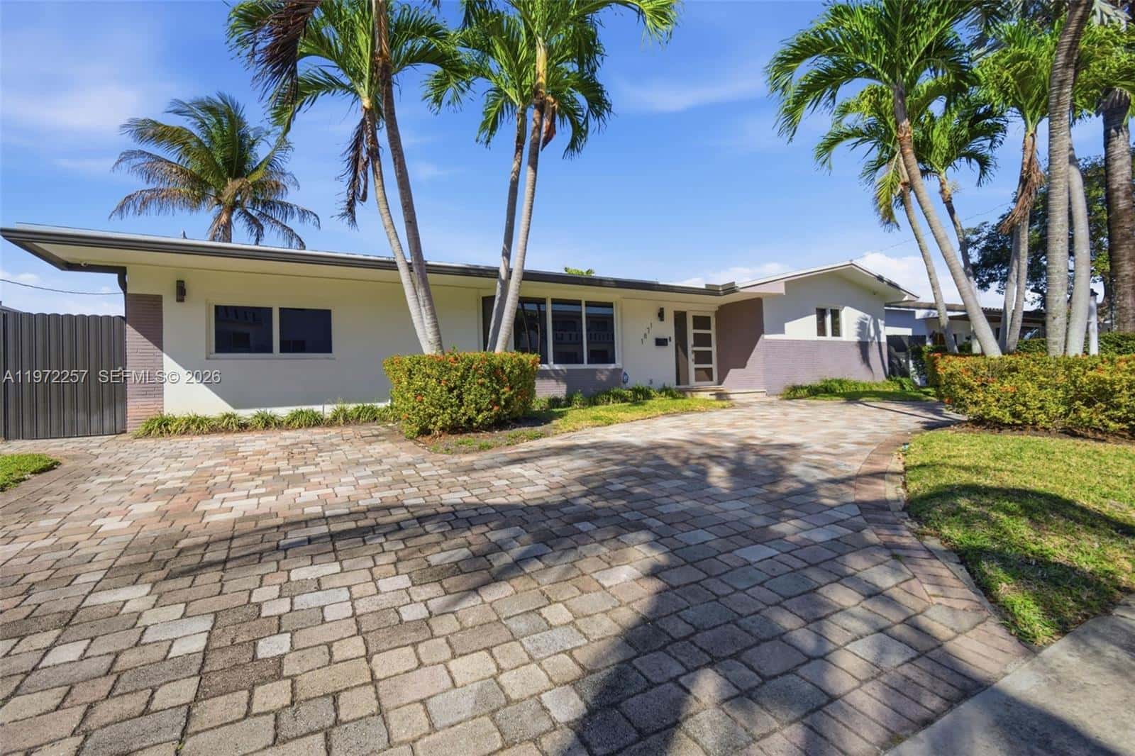 1871 NE 186th St, North Miami Beach FL 33179
