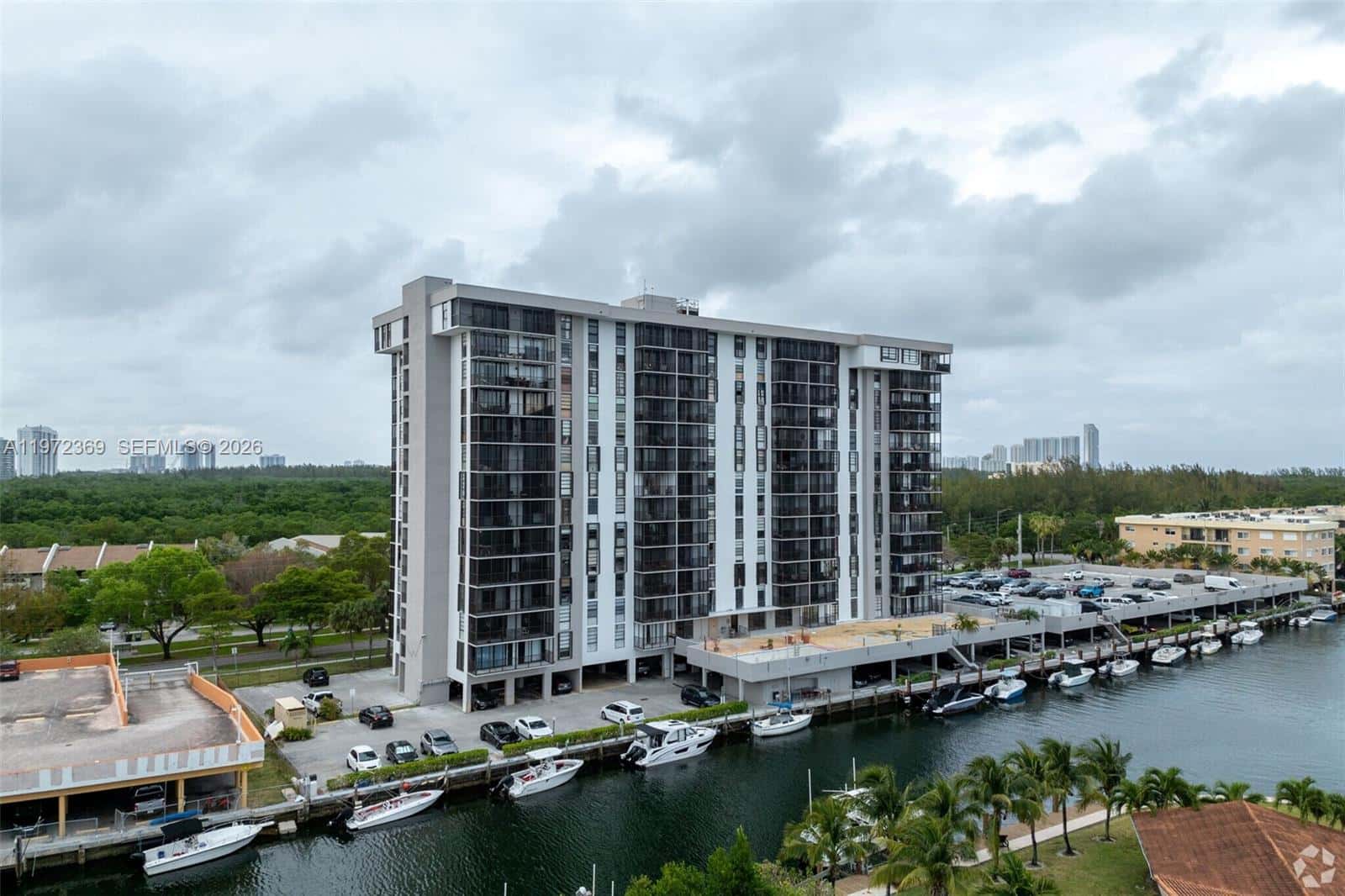 3500 NE 135 # 502, North Miami FL 33181