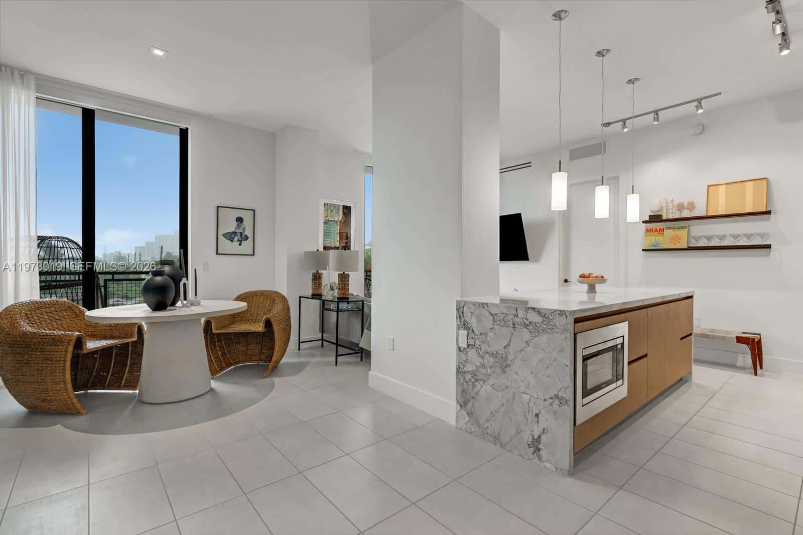 1030 15th St, Miami Beach FL 33139
