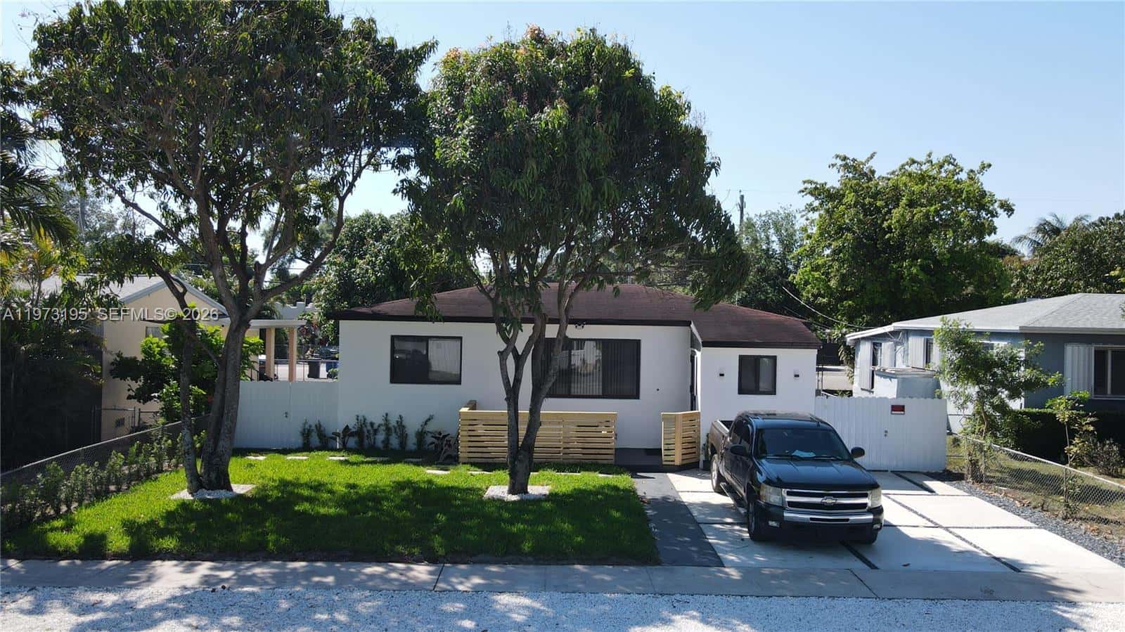 150 NE 169th Ter, North Miami Beach FL 33162