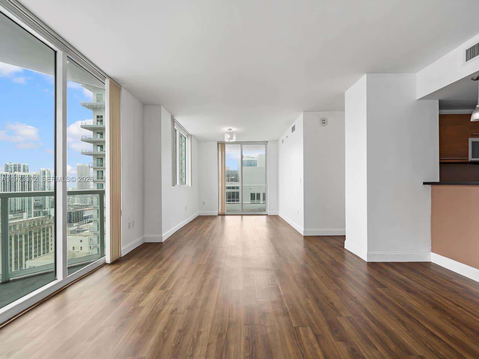 253 NE 2nd St # 3108, Miami FL 33132
