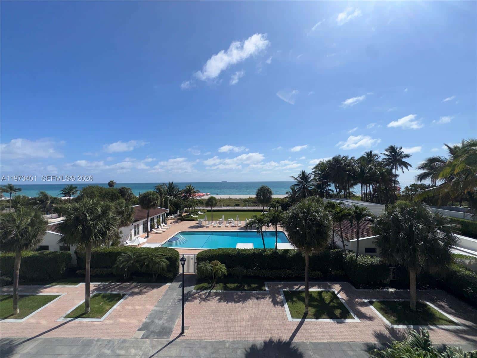 2457 Collins Ave # 405, Miami Beach FL 33140