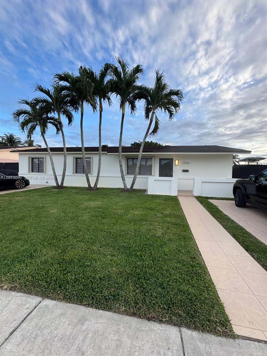 12534 SW 27th St # 0, Miami FL 33175