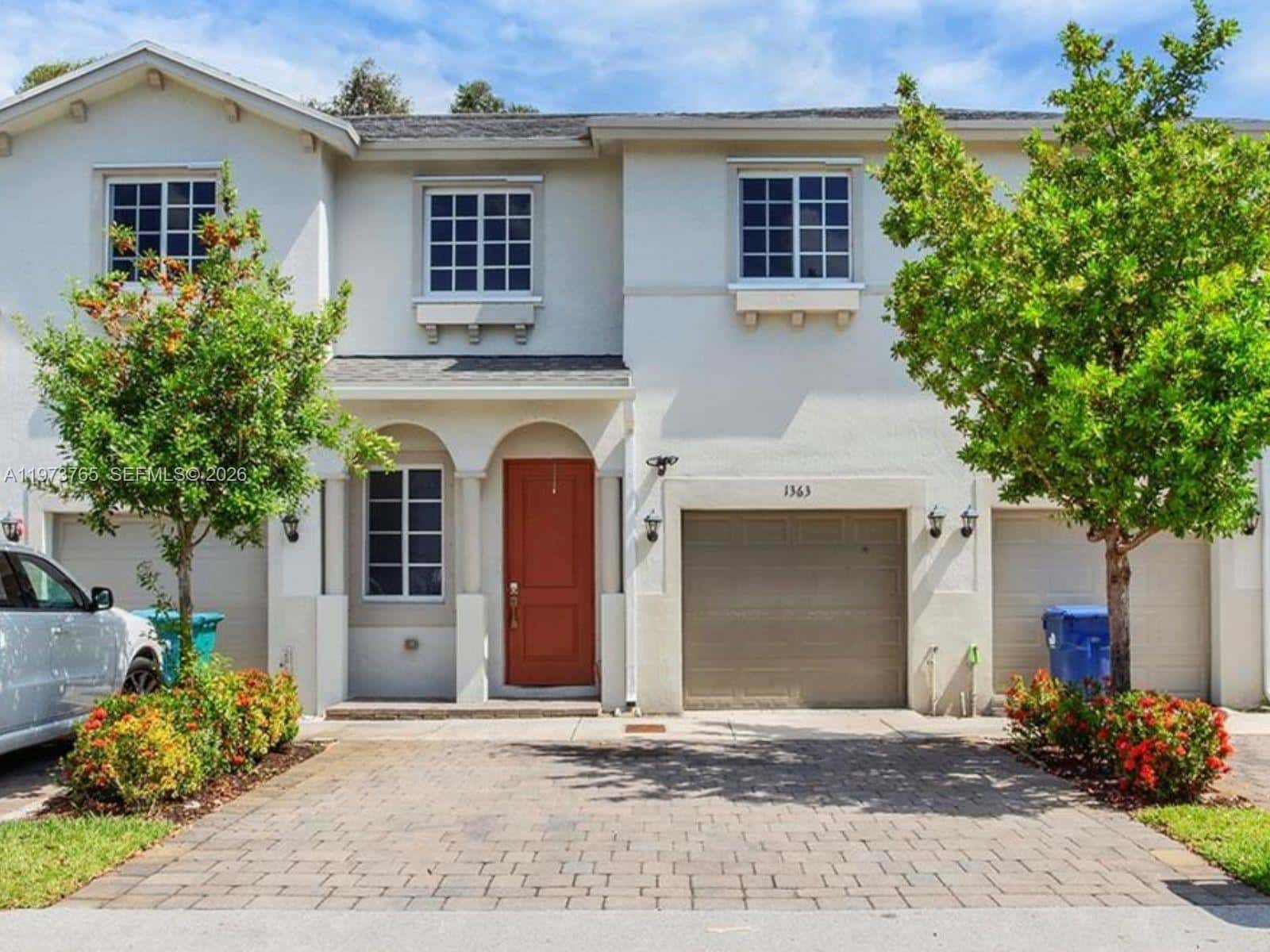 1363 NW 208th Ter, Miami Gardens FL 33169