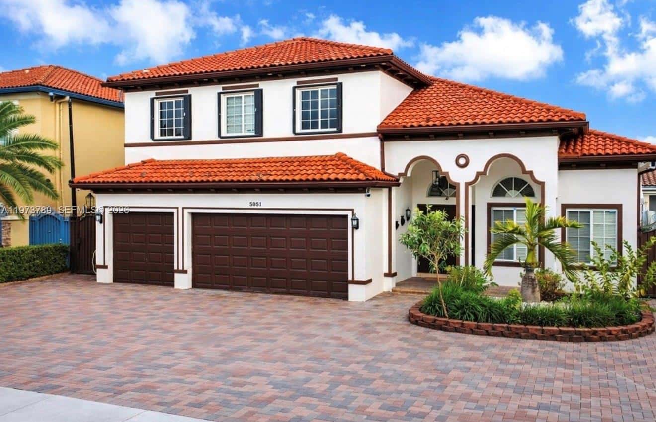 5051 SW 163rd Ct, Miami FL 33185