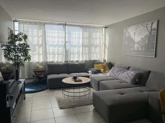 1301 NE Miami Gardens Dr # 1111W, Miami FL 33179