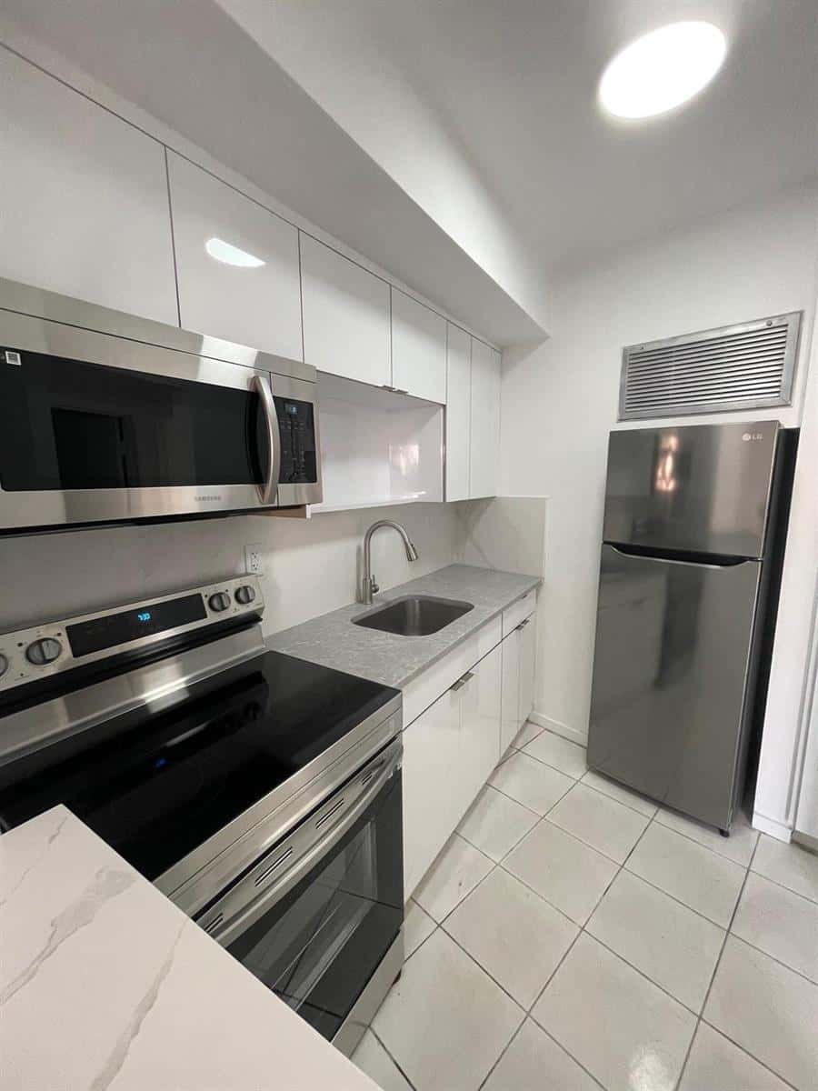 11 SW 52nd Avenue # 7A, Coral Gables FL 33134