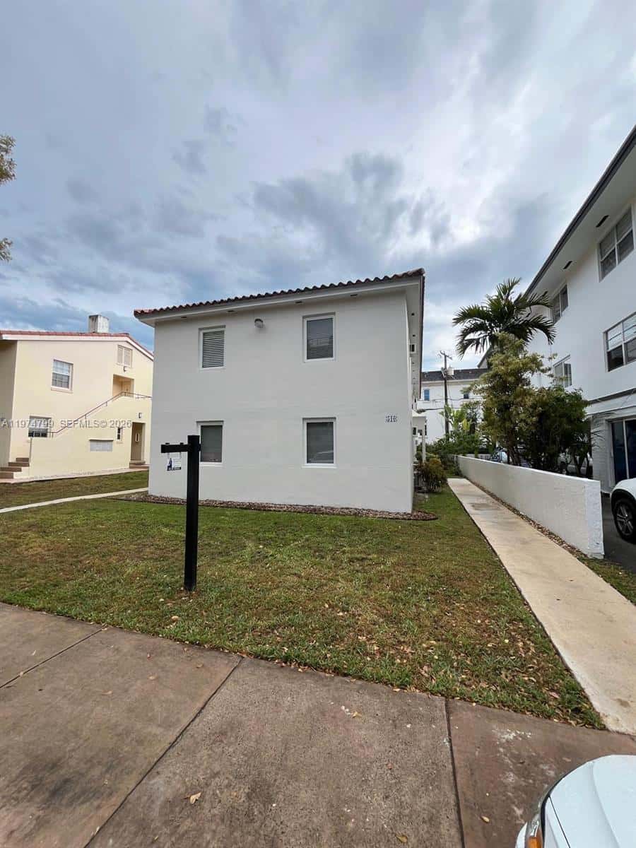 510 Santander Ave # 1, Coral Gables FL 33134