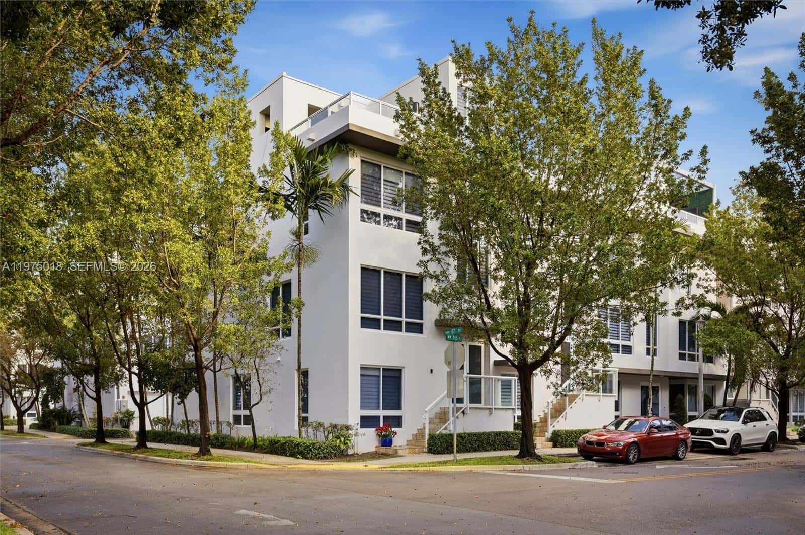 6671 NW 105th Pl # 6671, Doral FL 33178