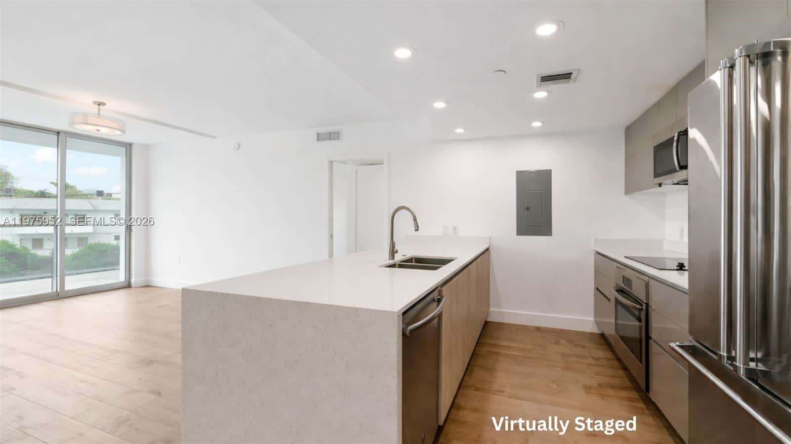 13800 Highland Dr # 202, North Miami Beach FL 33181