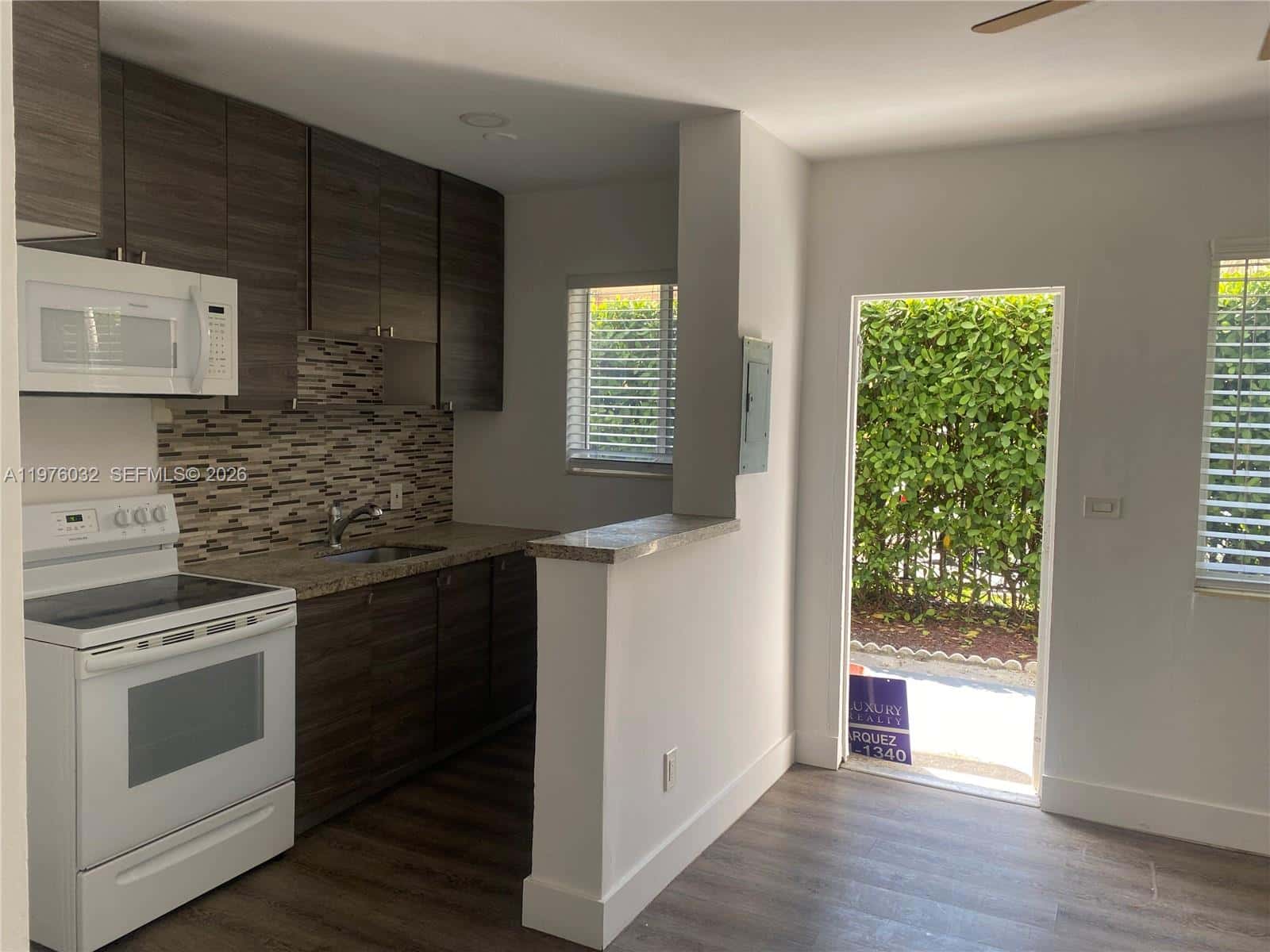479 SW 3rd St # 4, Miami FL 33130