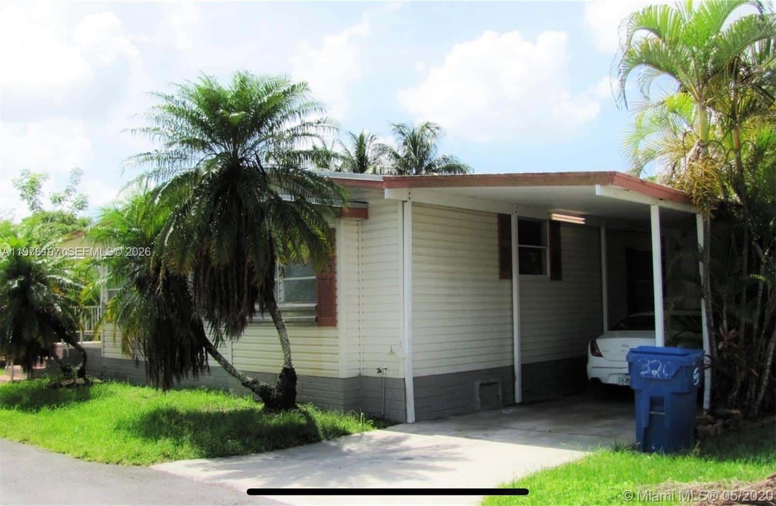 19800 SW 180 ave #320, Miami FL 33187