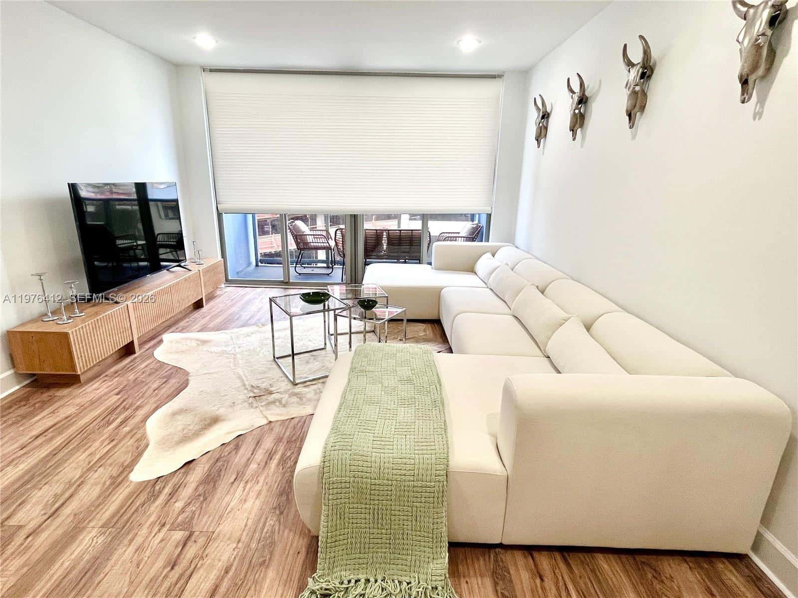 401 69th St # 405, Miami Beach FL 33141
