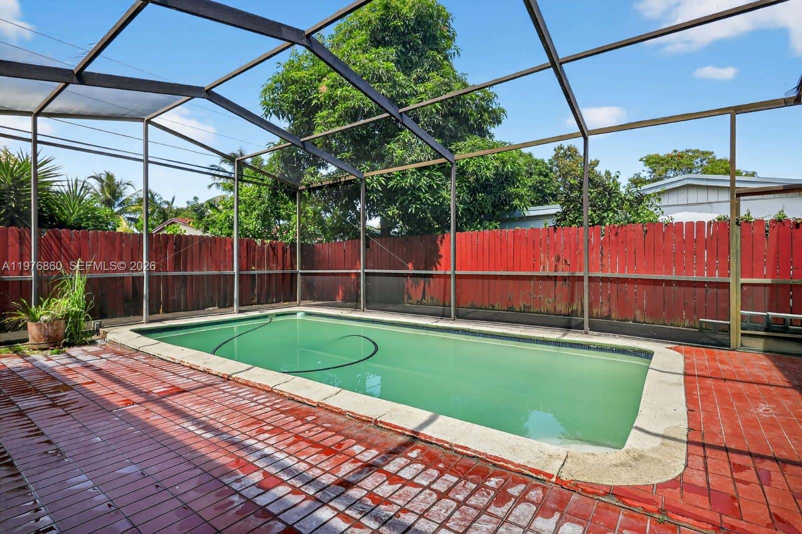 245 NE 175th St, North Miami Beach FL 33162