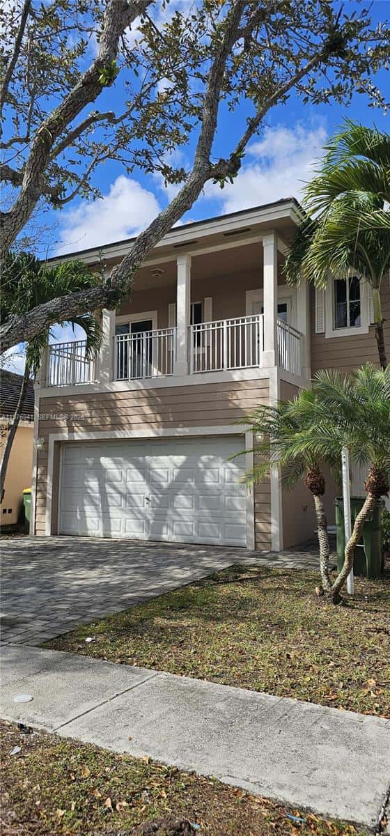 3389 NE 4th St, Homestead FL 33033