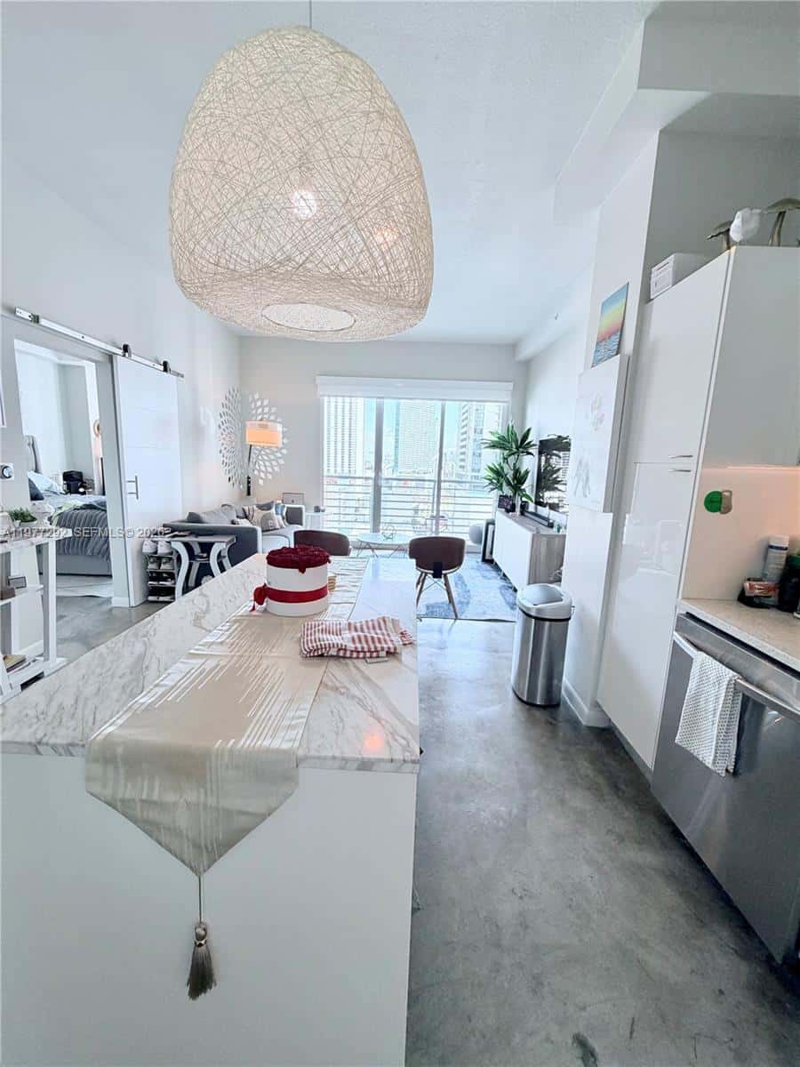 133 NE 2nd Ave # 2009, Miami FL 33132