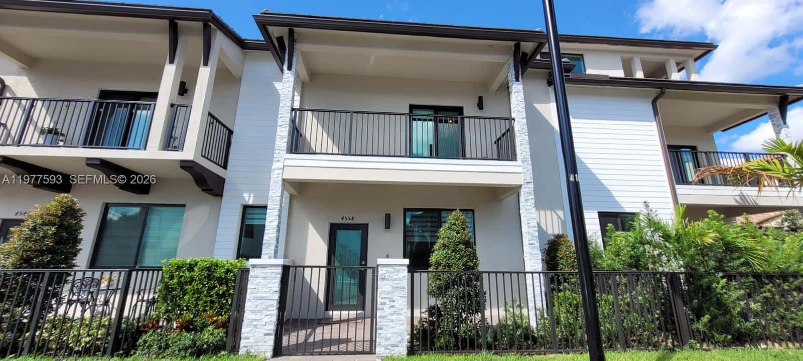 4558 NW 83rd Ave # 4558, Doral FL 33166