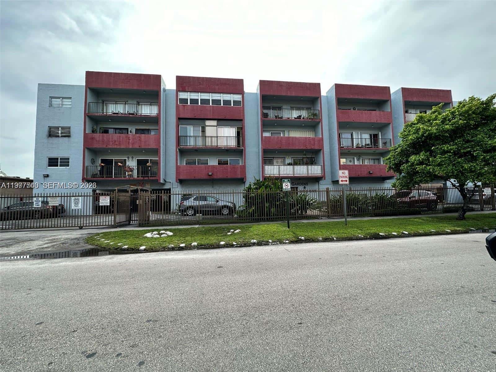 6070 W 19th Ave # 309, Hialeah FL 33012