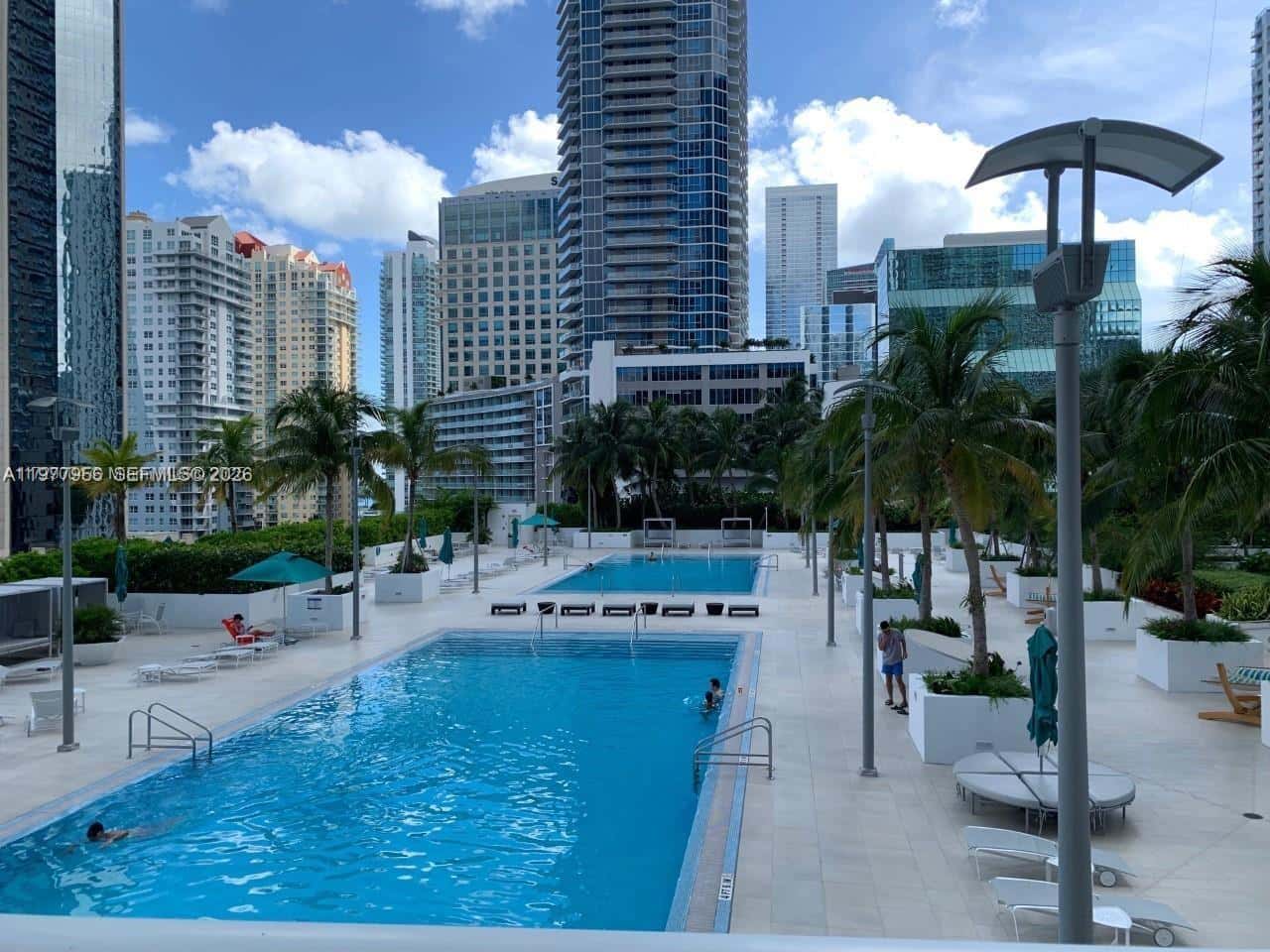950 Brickell Bay Dr # 1107, Miami FL 33131