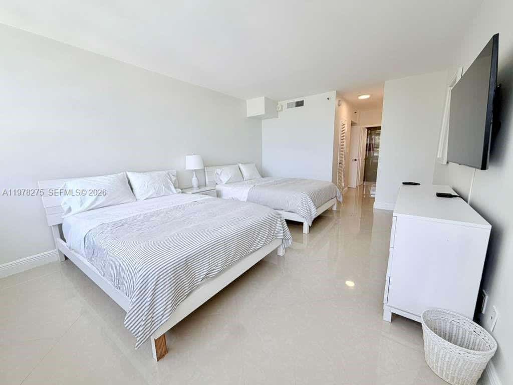 100 Lincoln Rd # 521, Miami Beach FL 33139