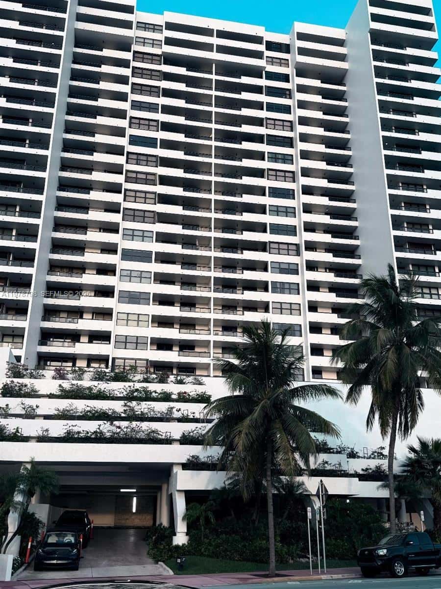 2555 Collins Ave # 506, Miami Beach FL 33140