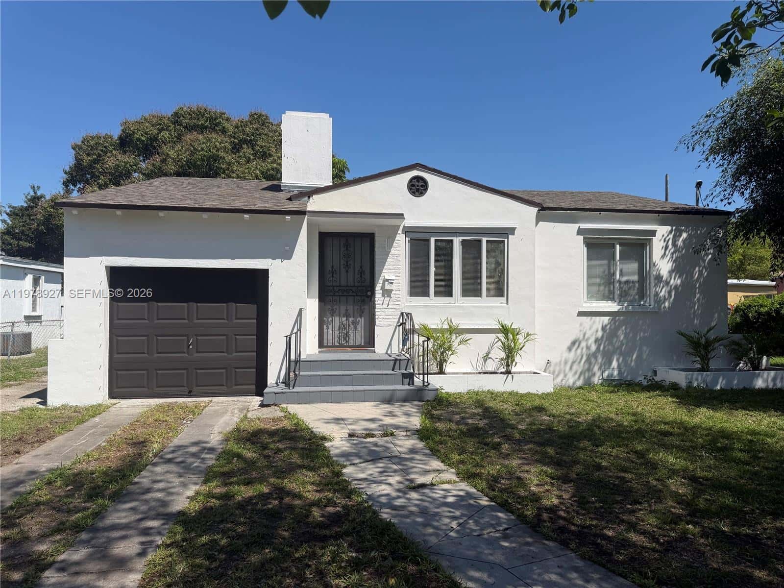 911 NW 45th St, Miami FL 33127