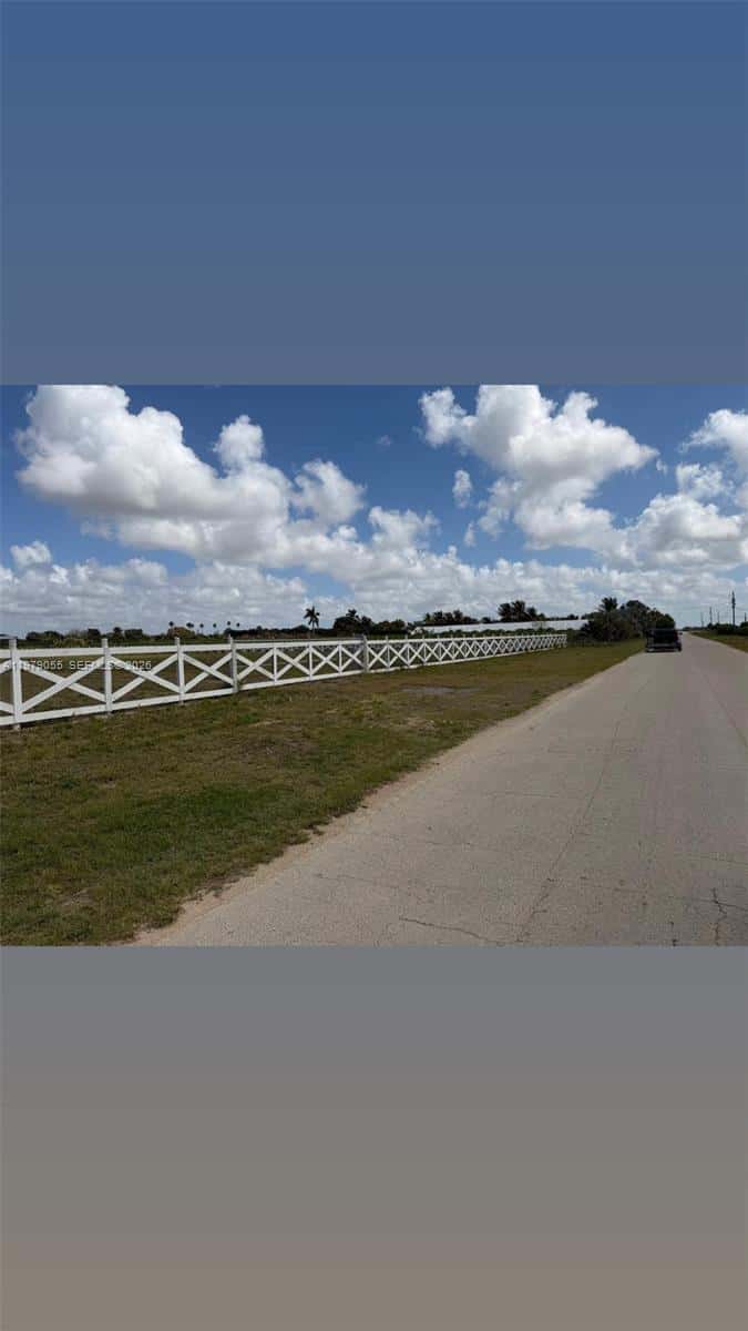 209 Avenue SW 37555, Homestead FL 33034