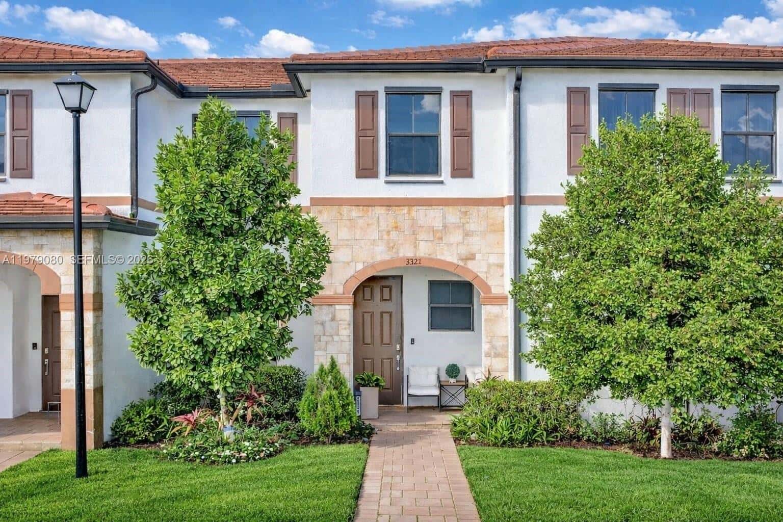 3321 W 105th Pl, Hialeah FL 33018