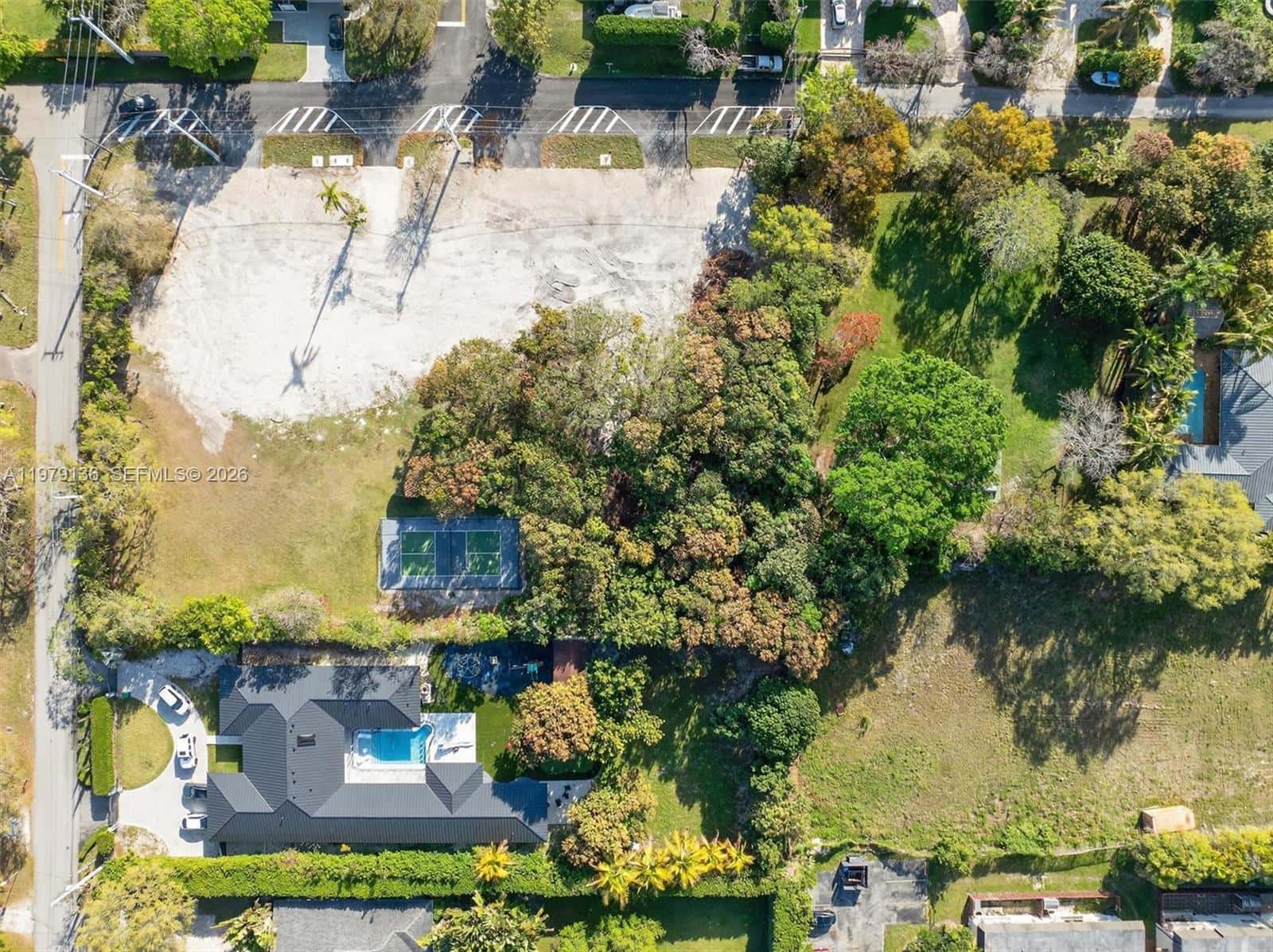 9232 SW 84 Ave, Miami FL 33156