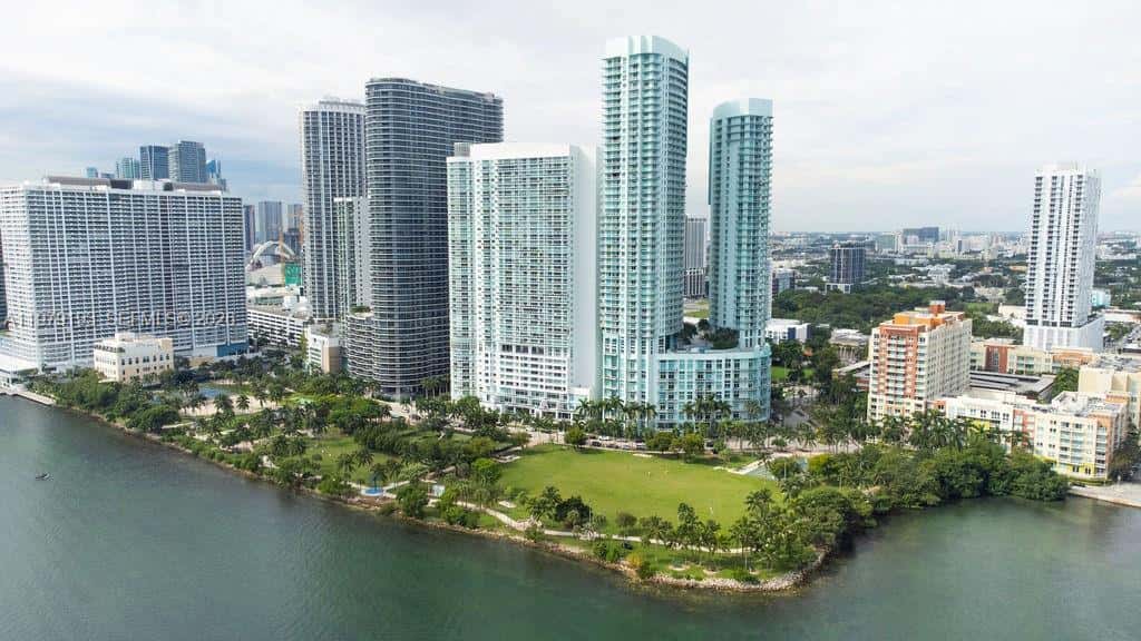 1900 N Bayshore Dr # 2018, Miami FL 33132