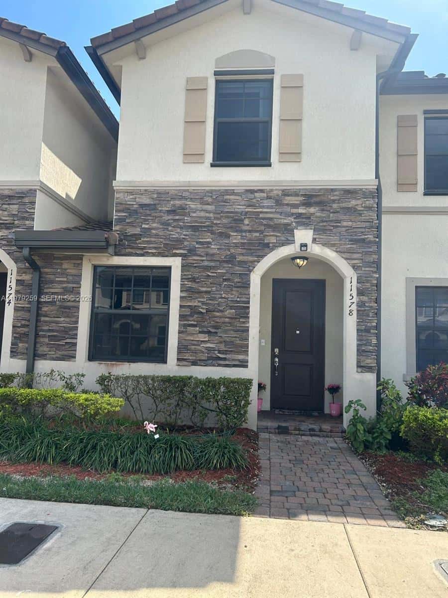 11578 SW 248th Ter, Homestead FL 33032