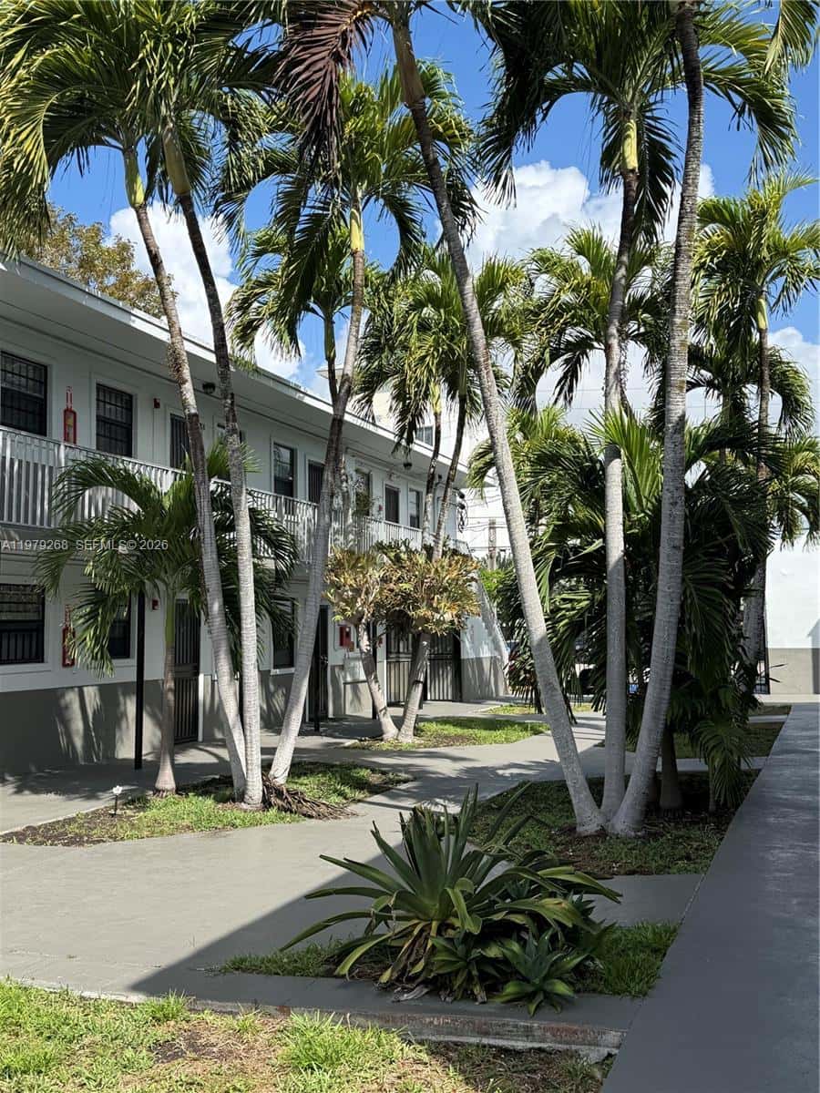 3616 Grand Ave # 7, Miami FL 33133