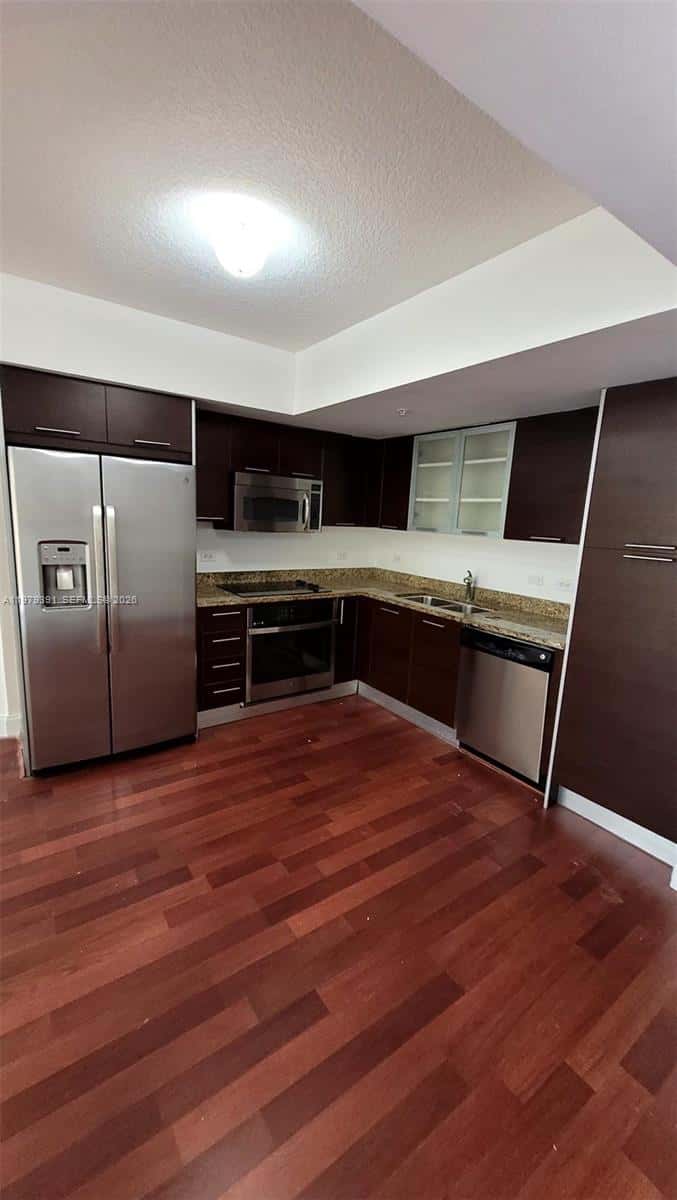 41 SE 5th St # 709, Miami FL 33131