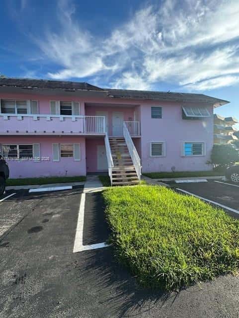 7500 SW 82nd St # G110, Miami FL 33143