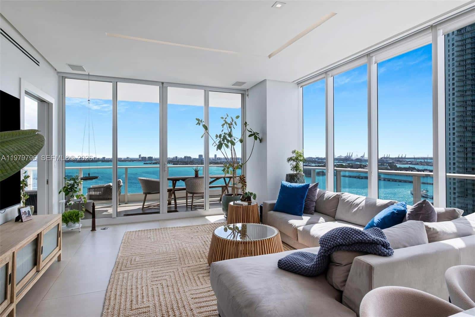 2020 N Bayshore Dr # 2510, Miami FL 33137